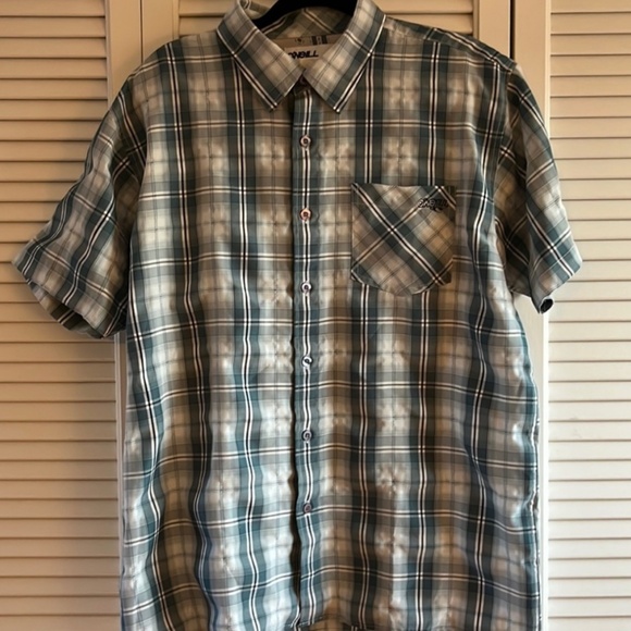 Like New! 🔹O’NEILL- BUTTON UP SHIRT - Picture 1 of 8